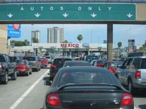 Busy morning, San Ysidro border crossing Mexican car insurance at MexicanInsuranceStore.com
