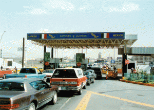 Laredo Texas Border Crossing Mexico auto insurance by MexicanInsuranceStore.com