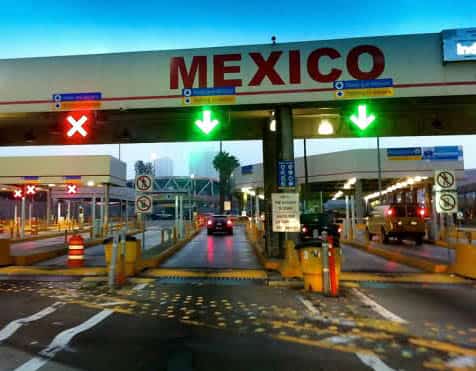 Mexico Border Crossing by Car